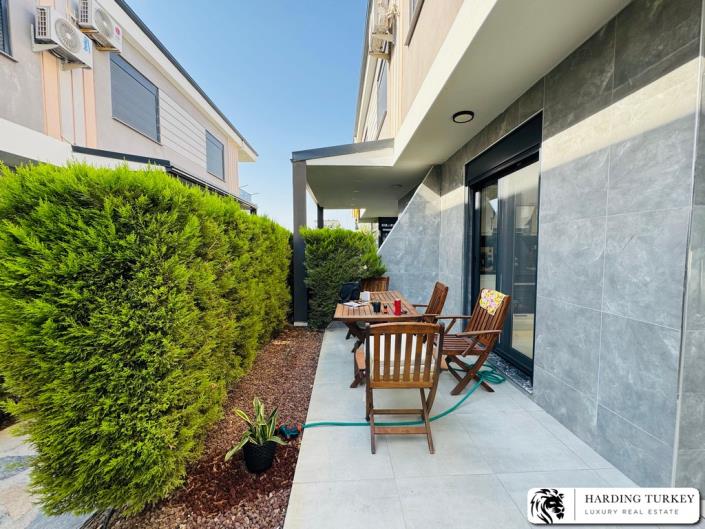 Image No.33-3 Bed Semi-Detached for sale