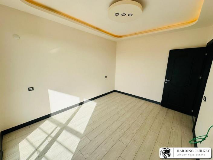 Image No.38-2 Bed Apartment for sale