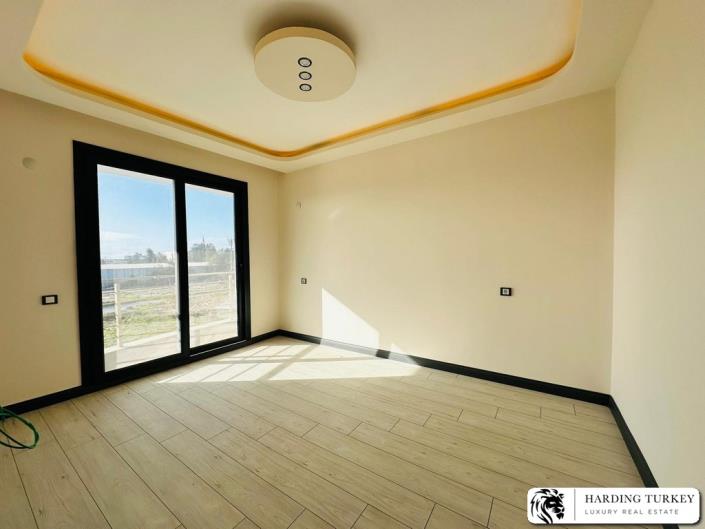 Image No.39-2 Bed Apartment for sale