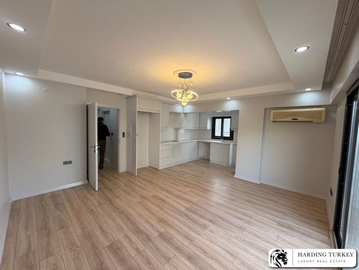 Image No.9-3 Bed Duplex for sale