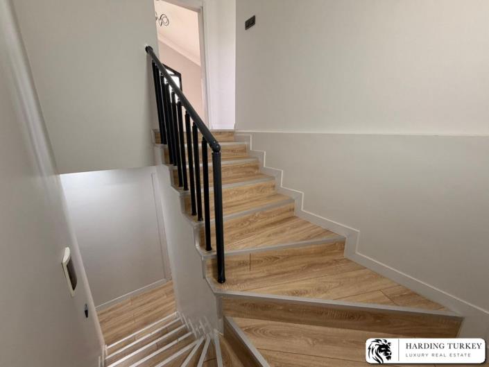 Image No.14-3 Bed Duplex for sale