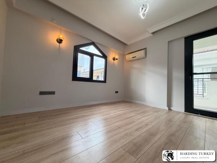 Image No.20-3 Bed Duplex for sale