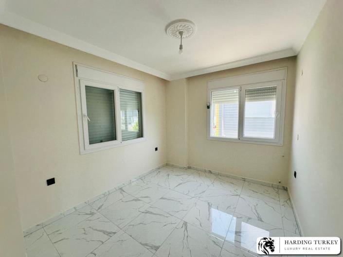 Image No.11-3 Bed Semi-Detached for sale