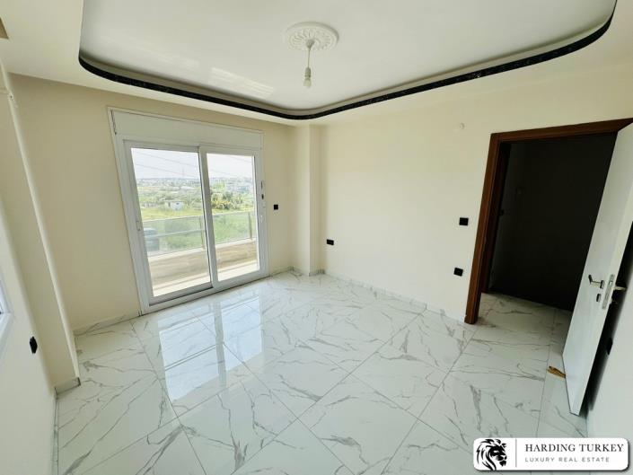 Image No.17-3 Bed Semi-Detached for sale