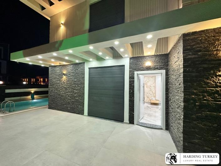 Image No.9-3 Bed Semi-Detached for sale