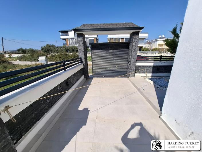 Image No.8-3 Bed Semi-Detached for sale