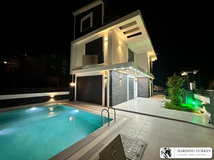 Image No.2-3 Bed Semi-Detached for sale