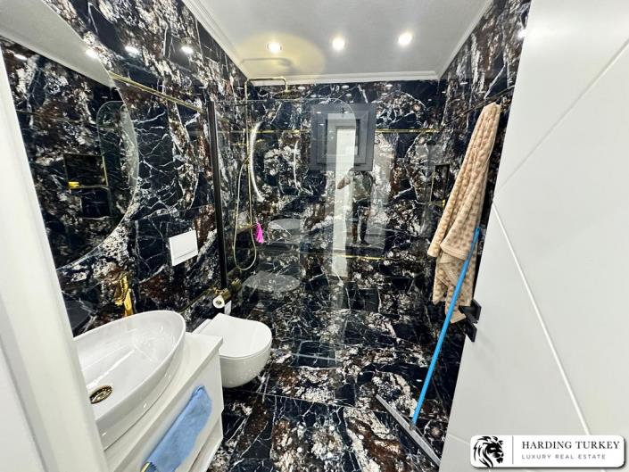 Image No.20-3 Bed Semi-Detached for sale