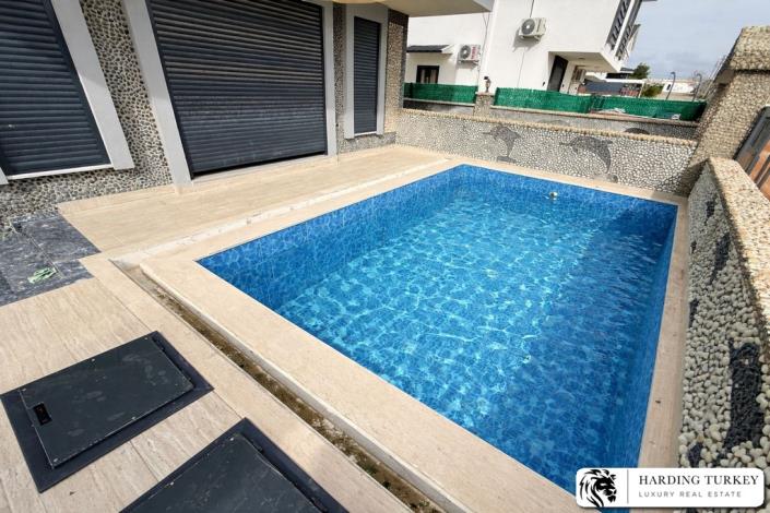 Image No.2-4 Bed Semi-Detached for sale