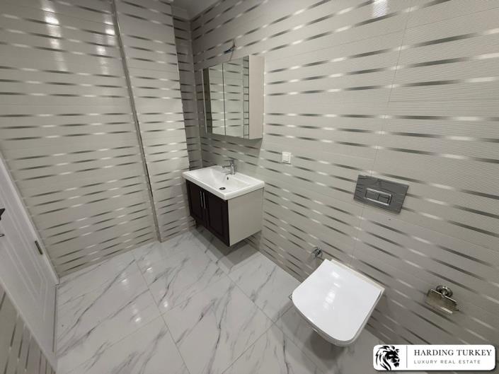 Image No.17-4 Bed Semi-Detached for sale