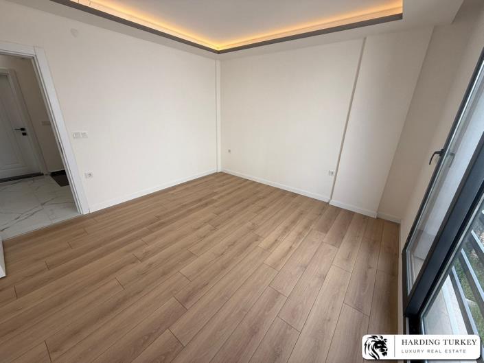 Image No.27-4 Bed Semi-Detached for sale