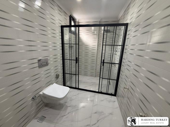 Image No.33-4 Bed Semi-Detached for sale