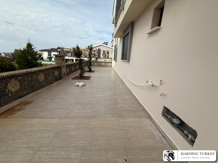 Image No.34-4 Bed Semi-Detached for sale