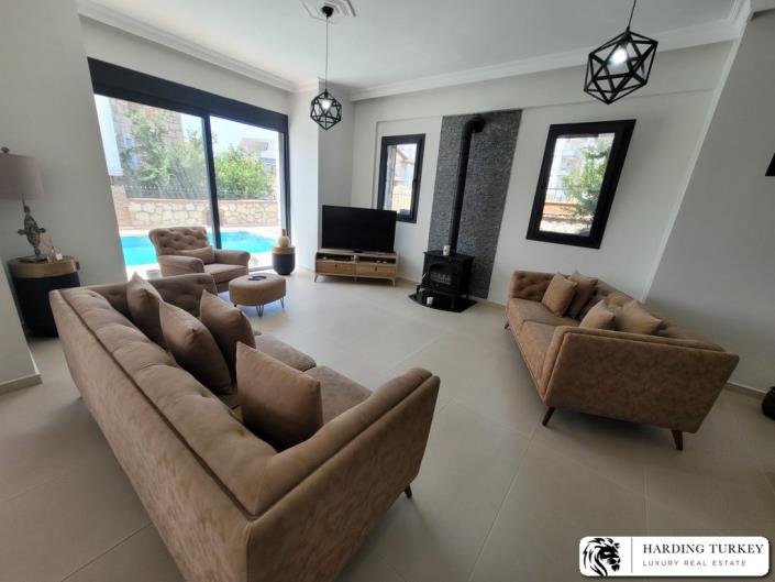 Image No.8-4 Bed Villa / Detached for sale