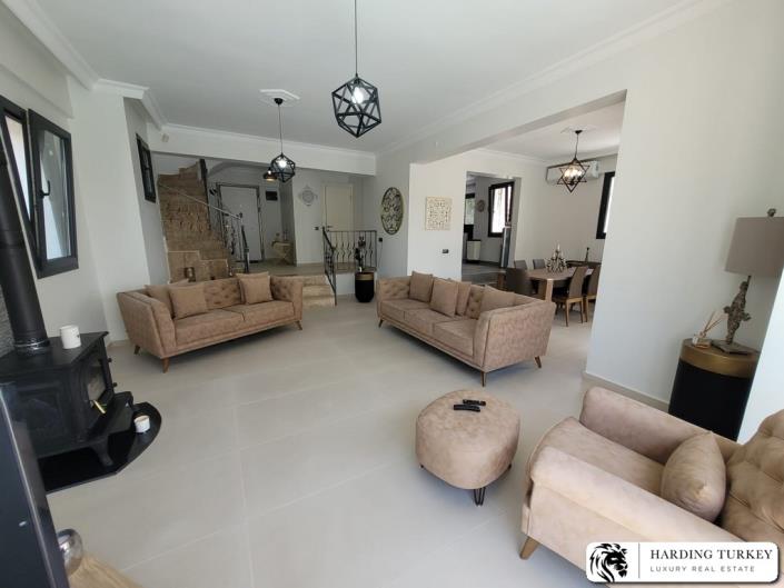 Image No.9-4 Bed Villa / Detached for sale