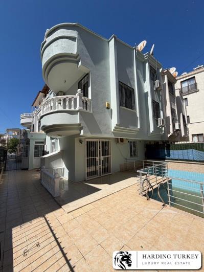Image No.3-Jumelé de 4 chambres à vendre à Altinkum
