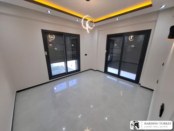 Image No.13-3 Bed Semi-Detached for sale