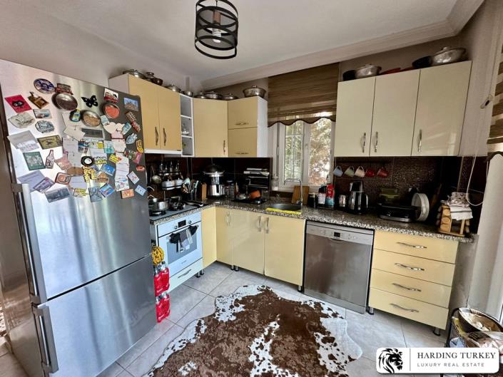 Image No.8-3 Bed Semi-Detached for sale