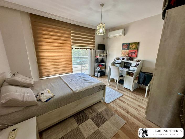 Image No.30-3 Bed Semi-Detached for sale