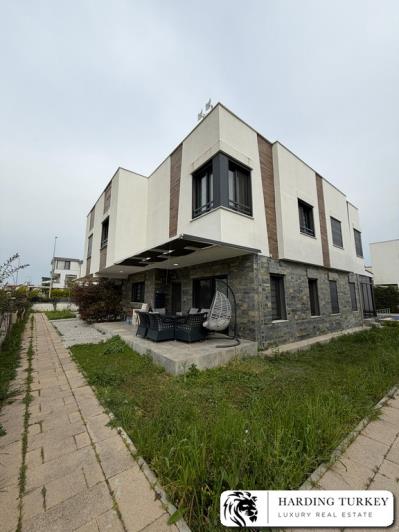 Image No.4-3 Bed Semi-Detached for sale