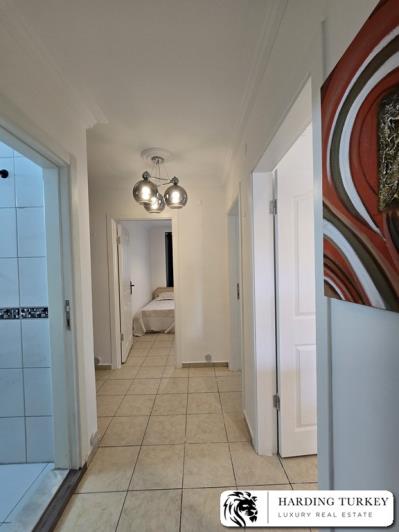Image No.24-3 Bed Apartment for sale