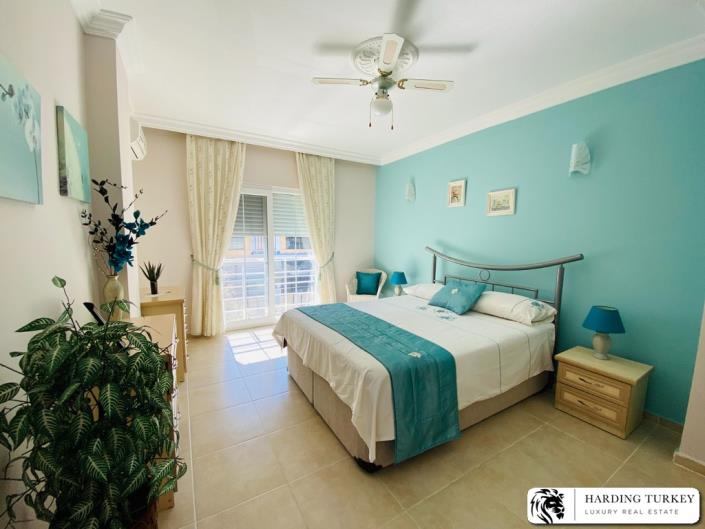 Image No.18-3 Bed Semi-Detached for sale