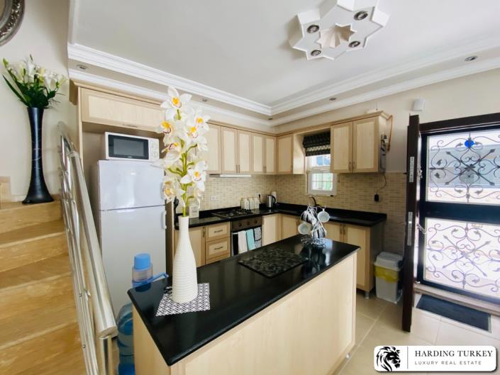Image No.19-3 Bed Semi-Detached for sale