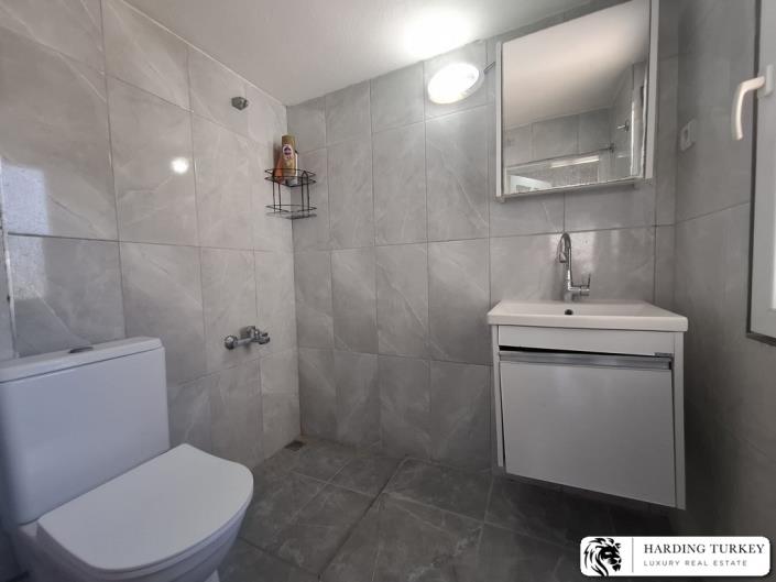 Image No.17-3 Bed Semi-Detached for sale
