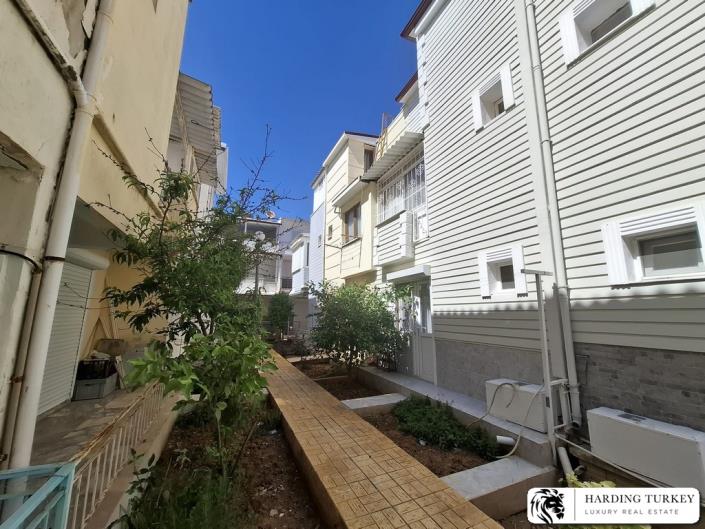Image No.19-3 Bed Semi-Detached for sale