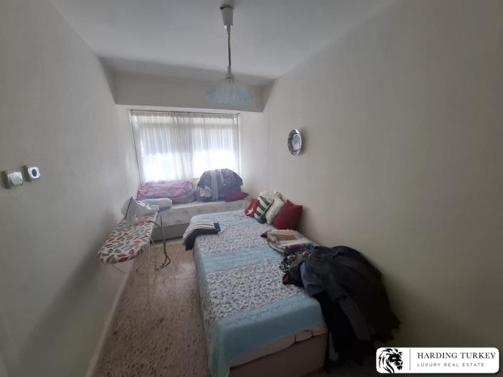 Image No.24-3 Bed Semi-Detached for sale