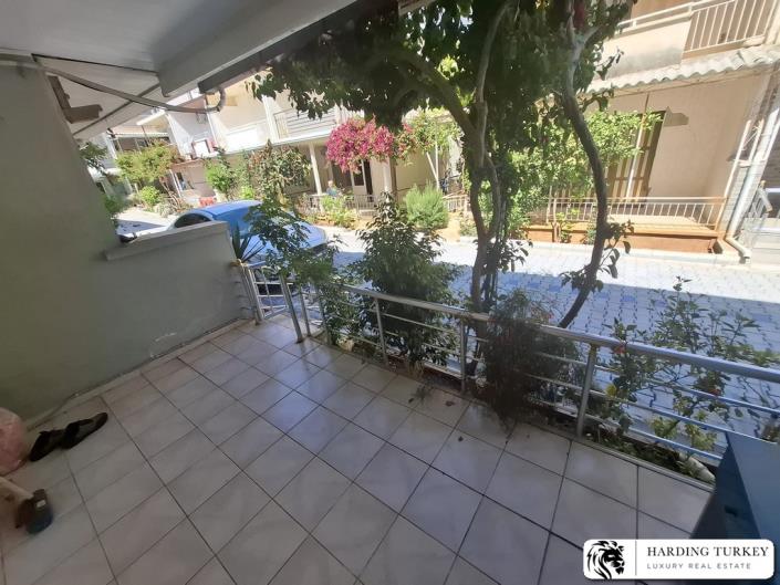 Image No.28-3 Bed Semi-Detached for sale