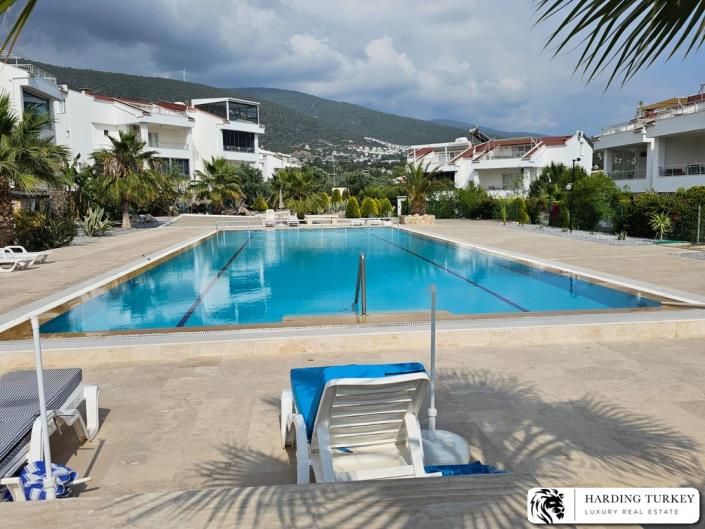 Image No.28-3 Bed Duplex for sale