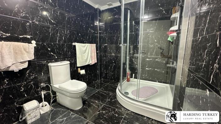Image No.24-4 Bed Villa / Detached for sale