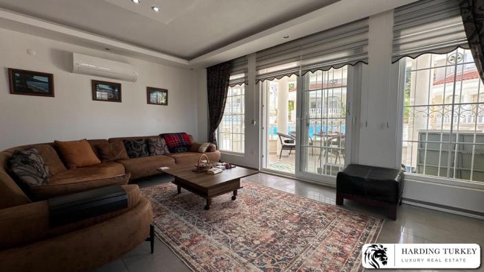 Image No.29-4 Bed Villa / Detached for sale