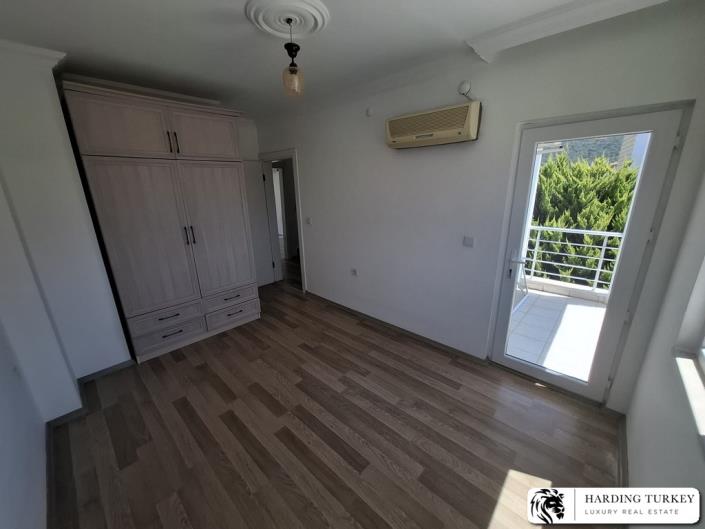 Image No.14-3 Bed Villa / Detached for sale