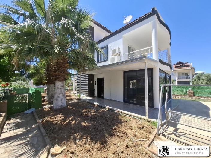 Image No.2-3 Bed Villa / Detached for sale