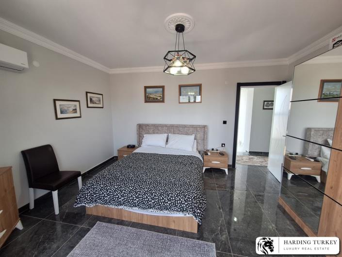 Image No.28-4 Bed Villa / Detached for sale