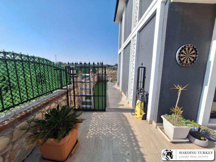 Image No.54-4 Bed Villa / Detached for sale