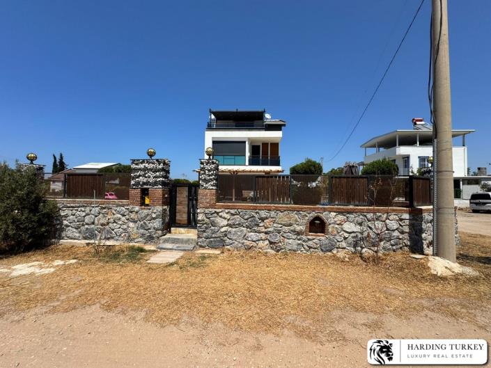 Image No.16-4 Bed Villa / Detached for sale