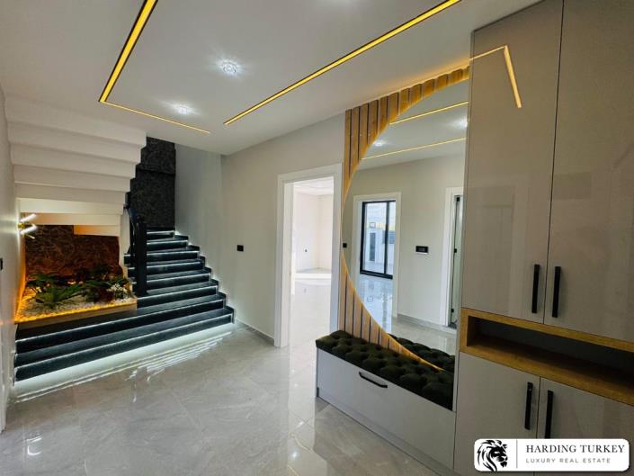 Image No.11-4 Bed Semi-Detached for sale