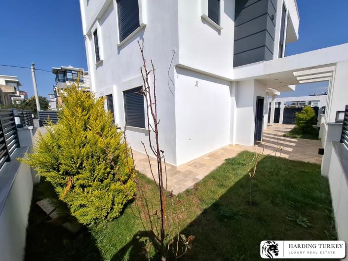 Image No.5-3 Bed Semi-Detached for sale