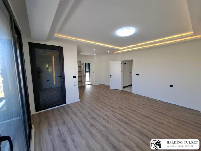 Image No.17-3 Bed Semi-Detached for sale