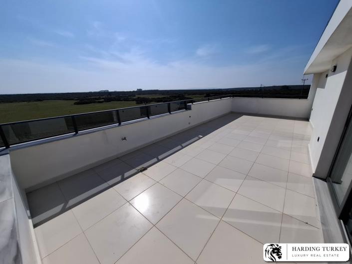 Image No.25-3 Bed Semi-Detached for sale
