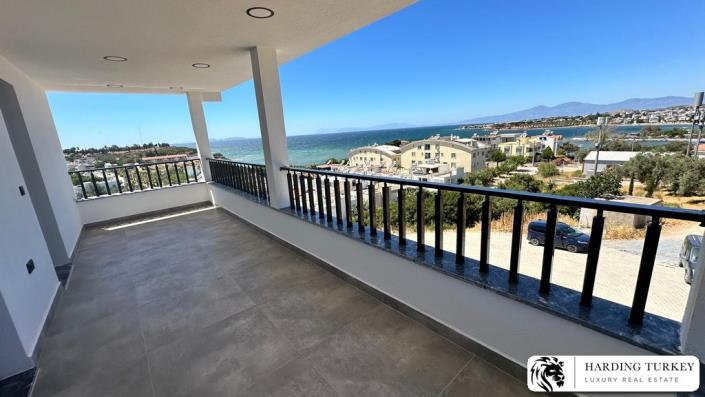 Image No.14-3 Bed Villa / Detached for sale