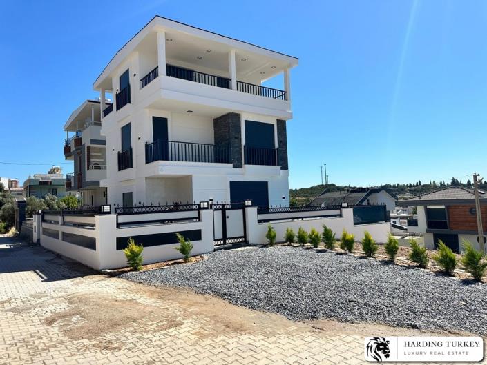 Image No.4-3 Bed Villa / Detached for sale