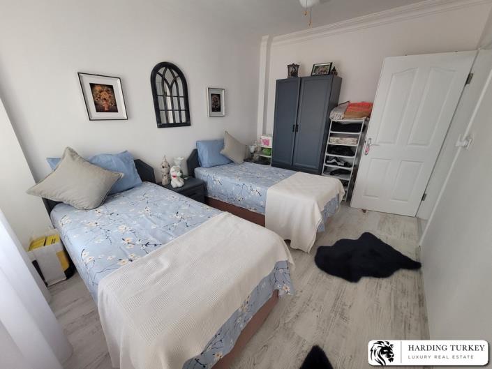 Image No.16-4 Bed Semi-Detached for sale