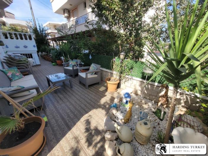 Image No.35-4 Bed Semi-Detached for sale