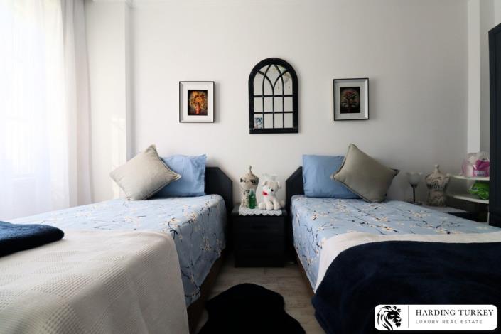 Image No.42-4 Bed Semi-Detached for sale