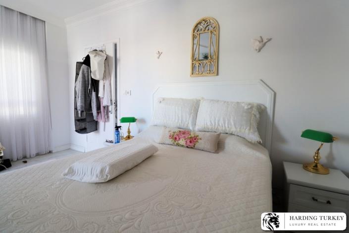 Image No.44-4 Bed Semi-Detached for sale