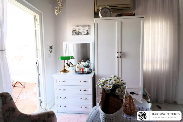 Image No.46-4 Bed Semi-Detached for sale